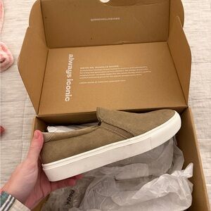 Dr. Scholl's Women’s Slip-On Shoes